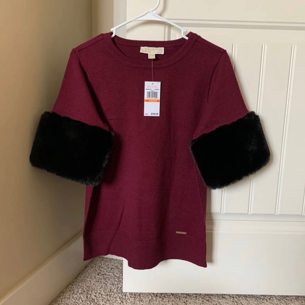 New with tag Michael kors shirt...size Small